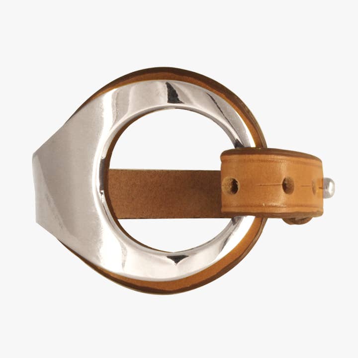 Bracciale in pelle di cammello con bordo lavorato a mano, finiture in argento per la vendita all'ingrosso da parte di CXC