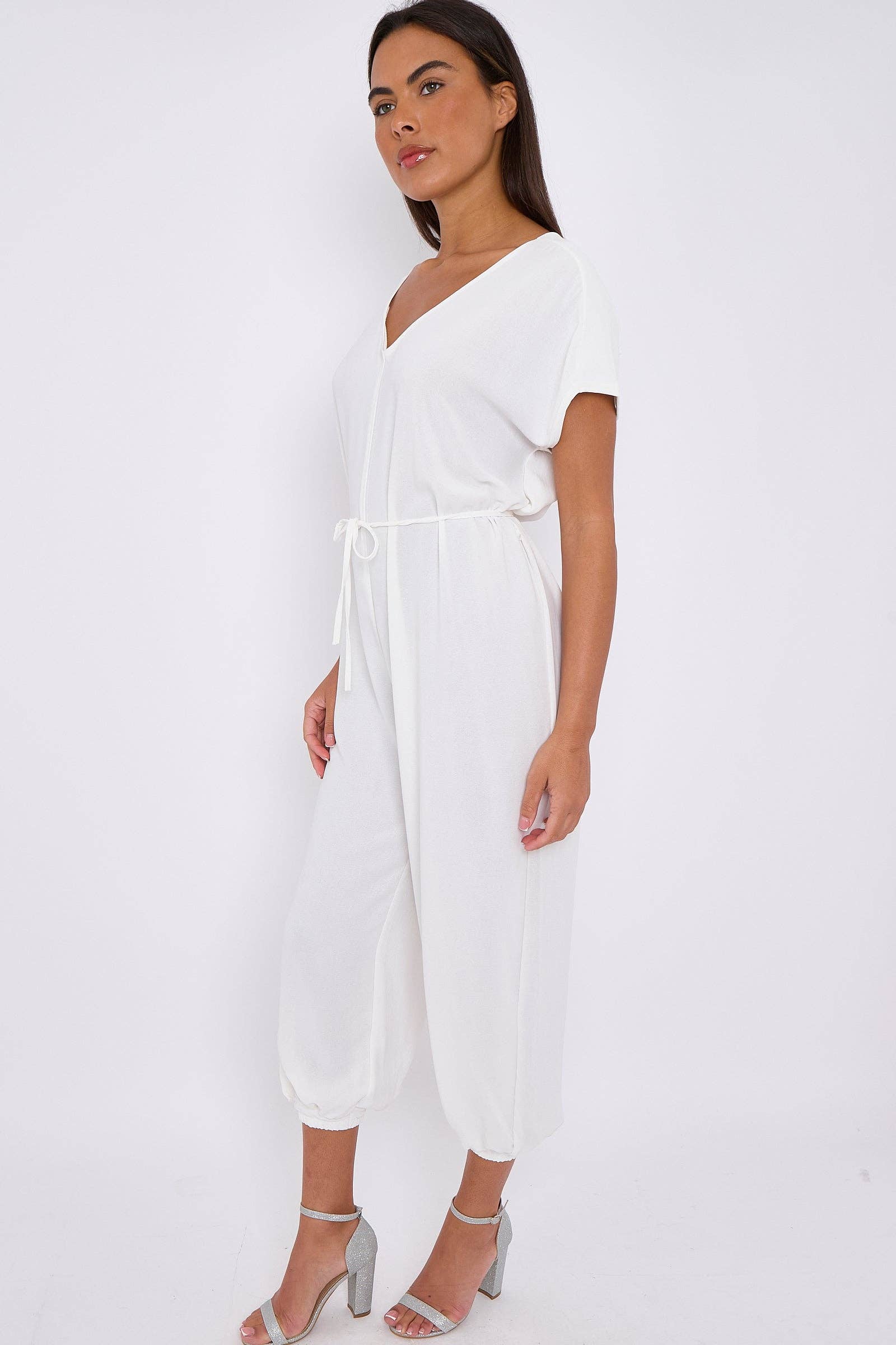 Aftershock London – wholesale Jumpsuit – Women's – White V-Neck Belted Jumpsuit3