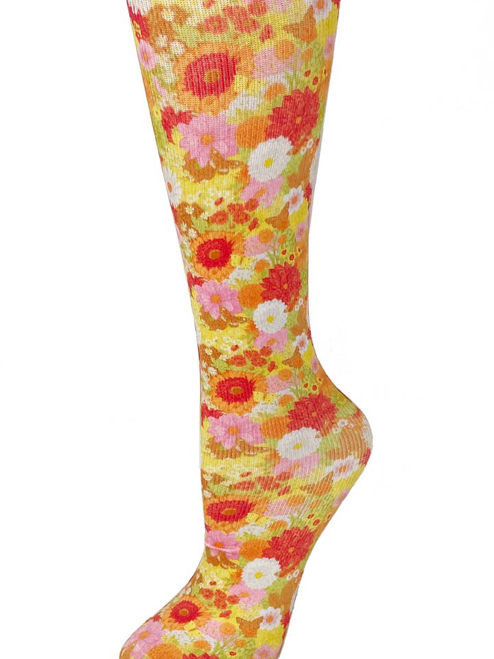 Imprimé floral automnal - Chaussettes de compression mignonnes pour la vente par Cutieful
