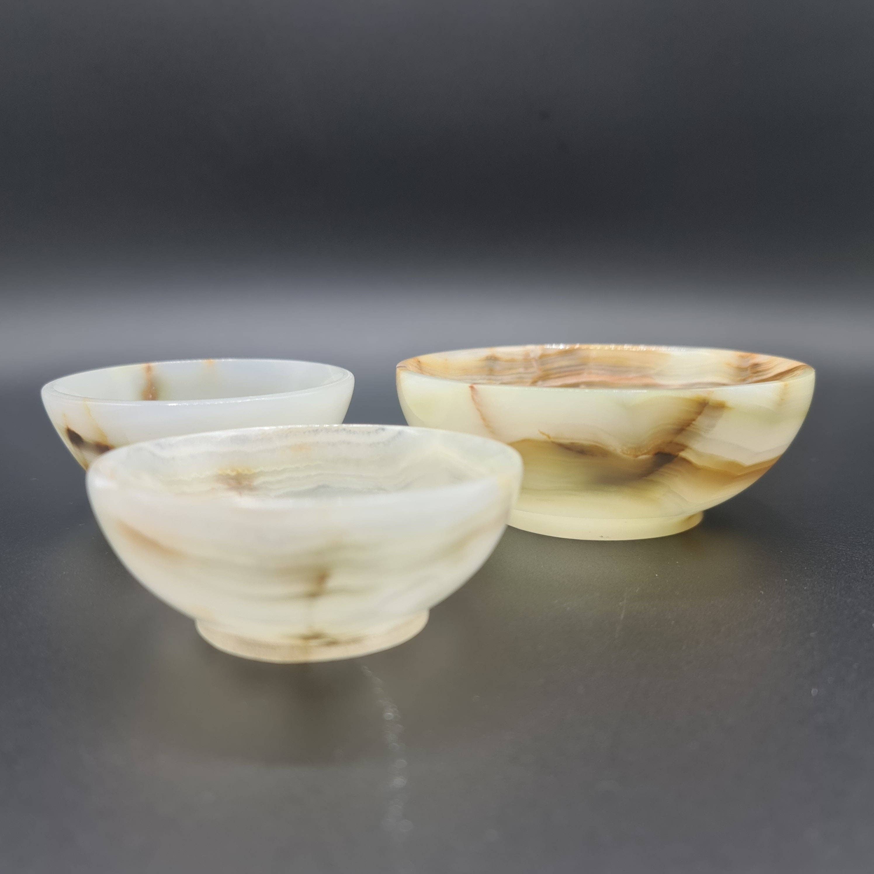 Gemstone Gifts Ltd. – wholesale Decorative plate/dish/bowl – Onyx Crystal Bowl 3" and 4"8