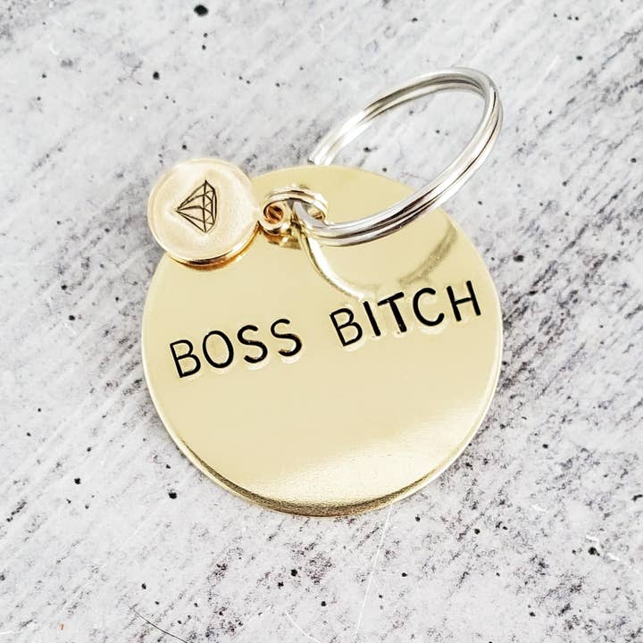 Salt and Sparkle – Großhandel Schlüsselanhänger – Damen – BOSS BITCH Messing-Schlüsselanhänger mit Diamant-Emoji