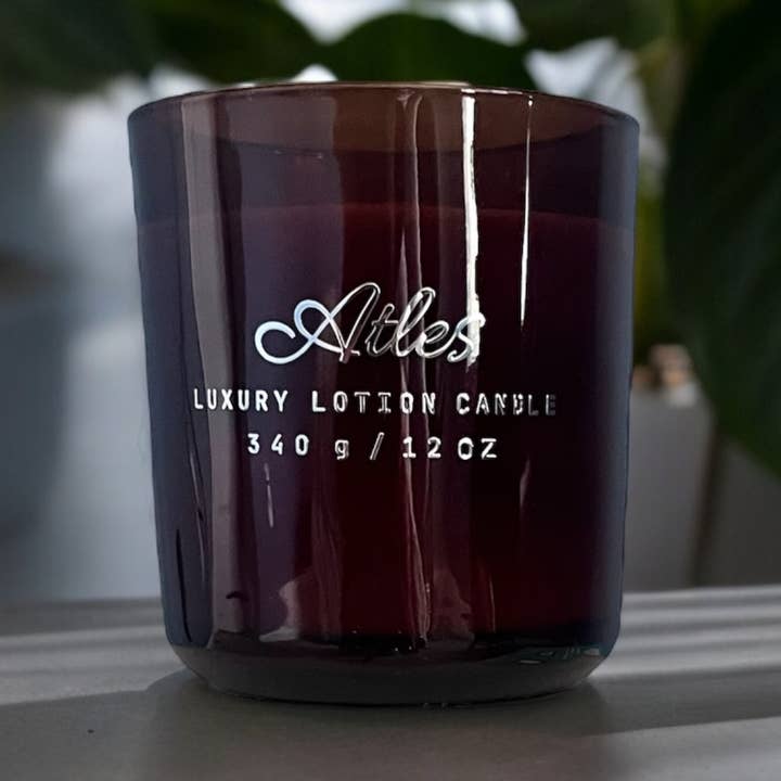 Christmas Day Lotion Candle | Massage Oil Candle for wholesale by Atles and Ares