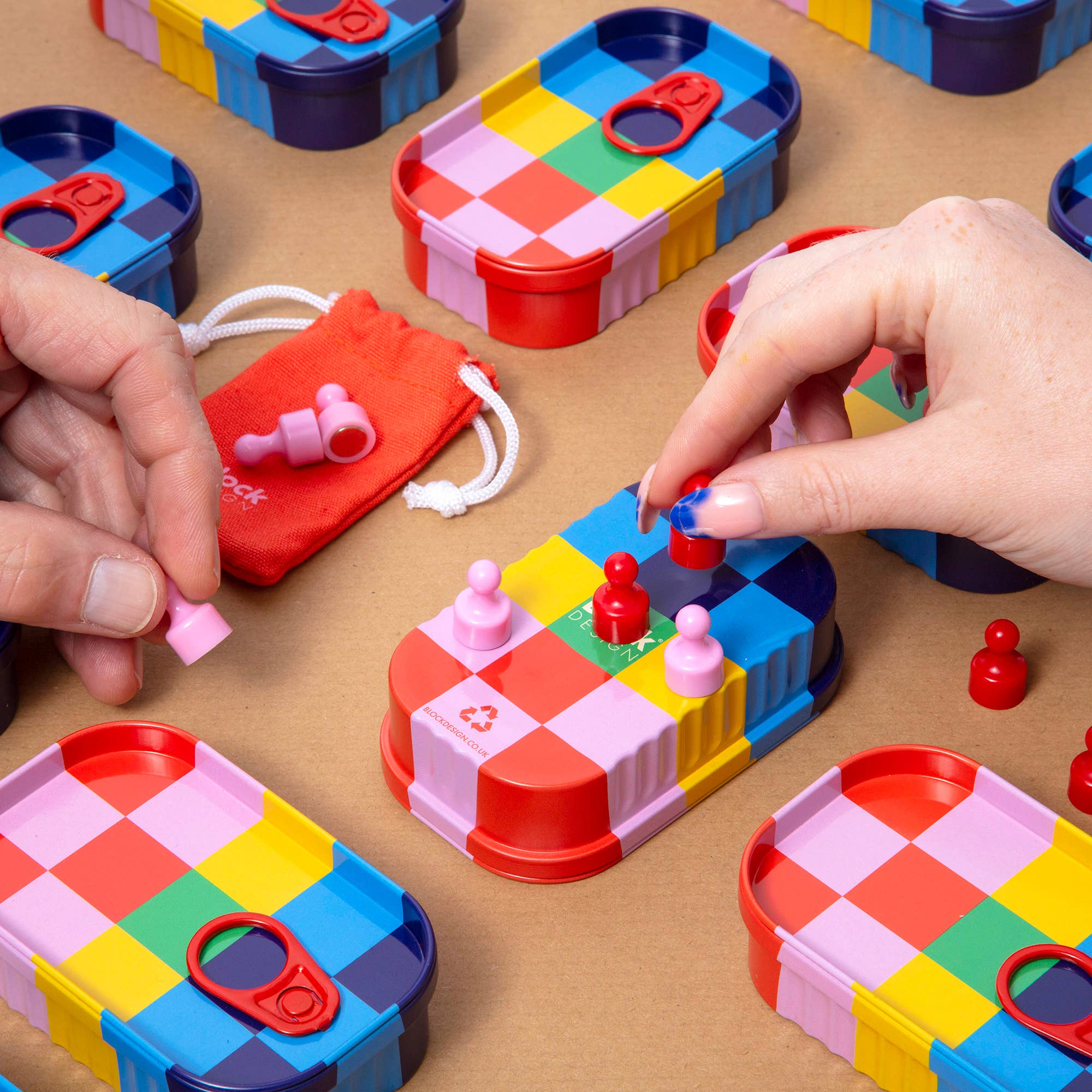 Block Design – wholesale Brädspel – Konserver - Tre i rad3