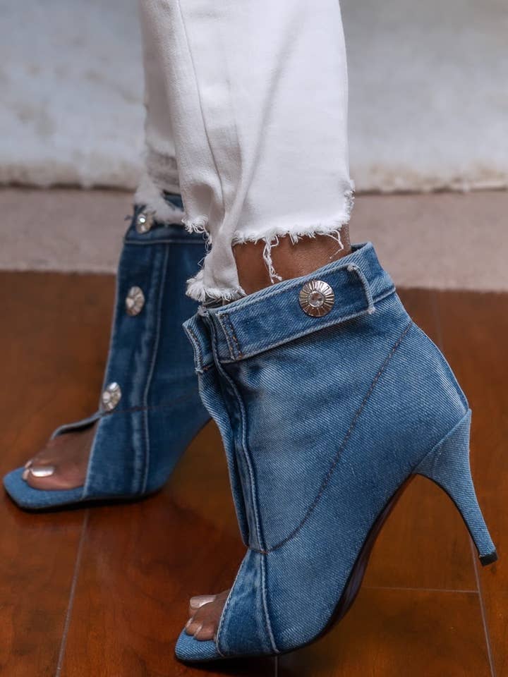 LaLa pour la vente par Shoe Snobb