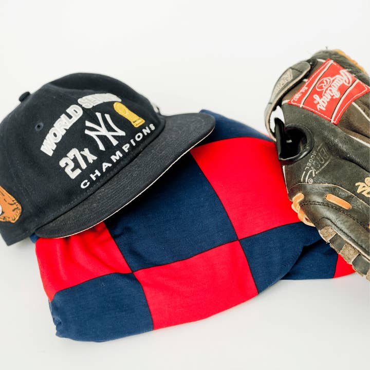 Pipermoon - Wholesale Throw Blanket - Red & Navy Adult Swaddle Blanket8