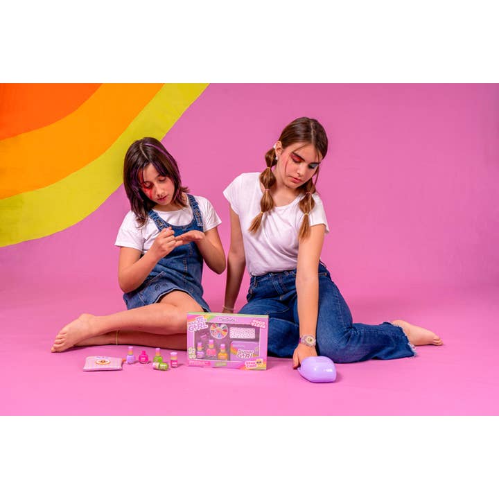 Aquarius Cosmetic SLU - Wholesale Nailcare Set - Martinelia Super Girl Watch & Nails Set2