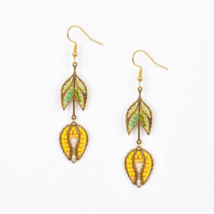 Altiplano - Wholesale Dangle Earrings - Hanging Tulip Earrings3