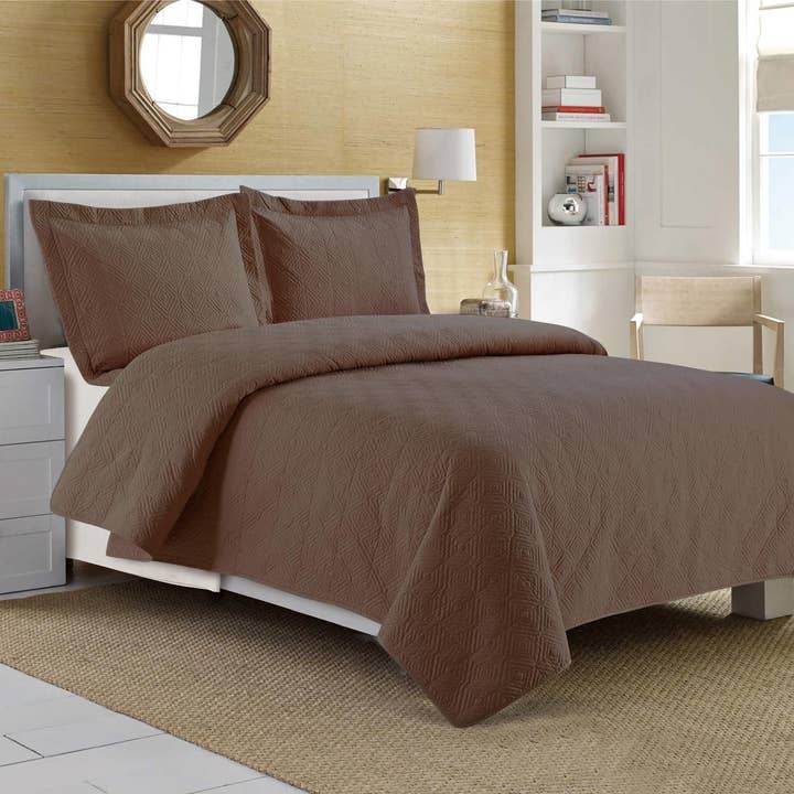 Ensemble de Couvre-lits en Coton Johnson Home Diamond Chocolat (Queen) pour la vente par Textile City