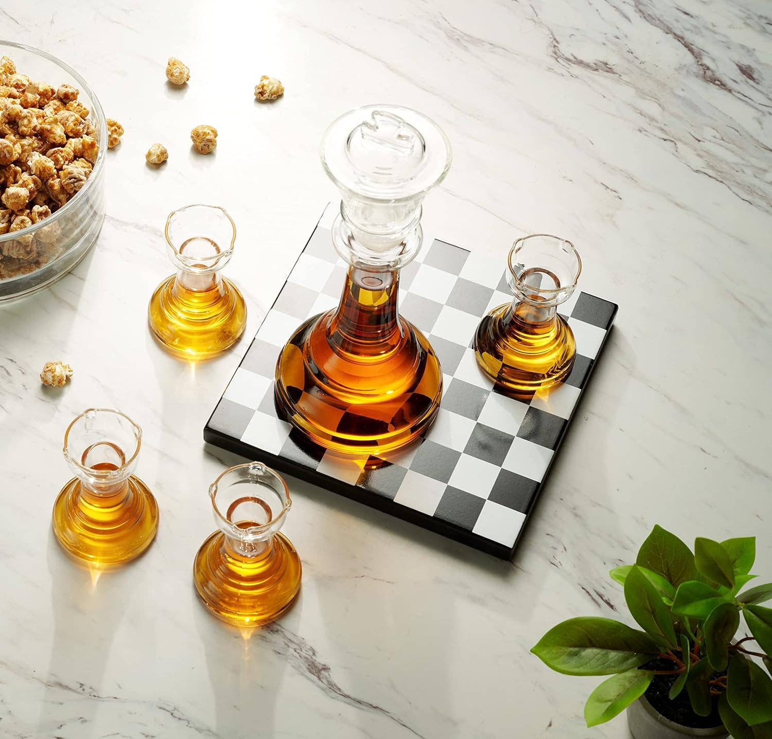 Godinger – wholesale Decanter – Chess Novelty Decanter & Glasses Set - Games - Gifts2
