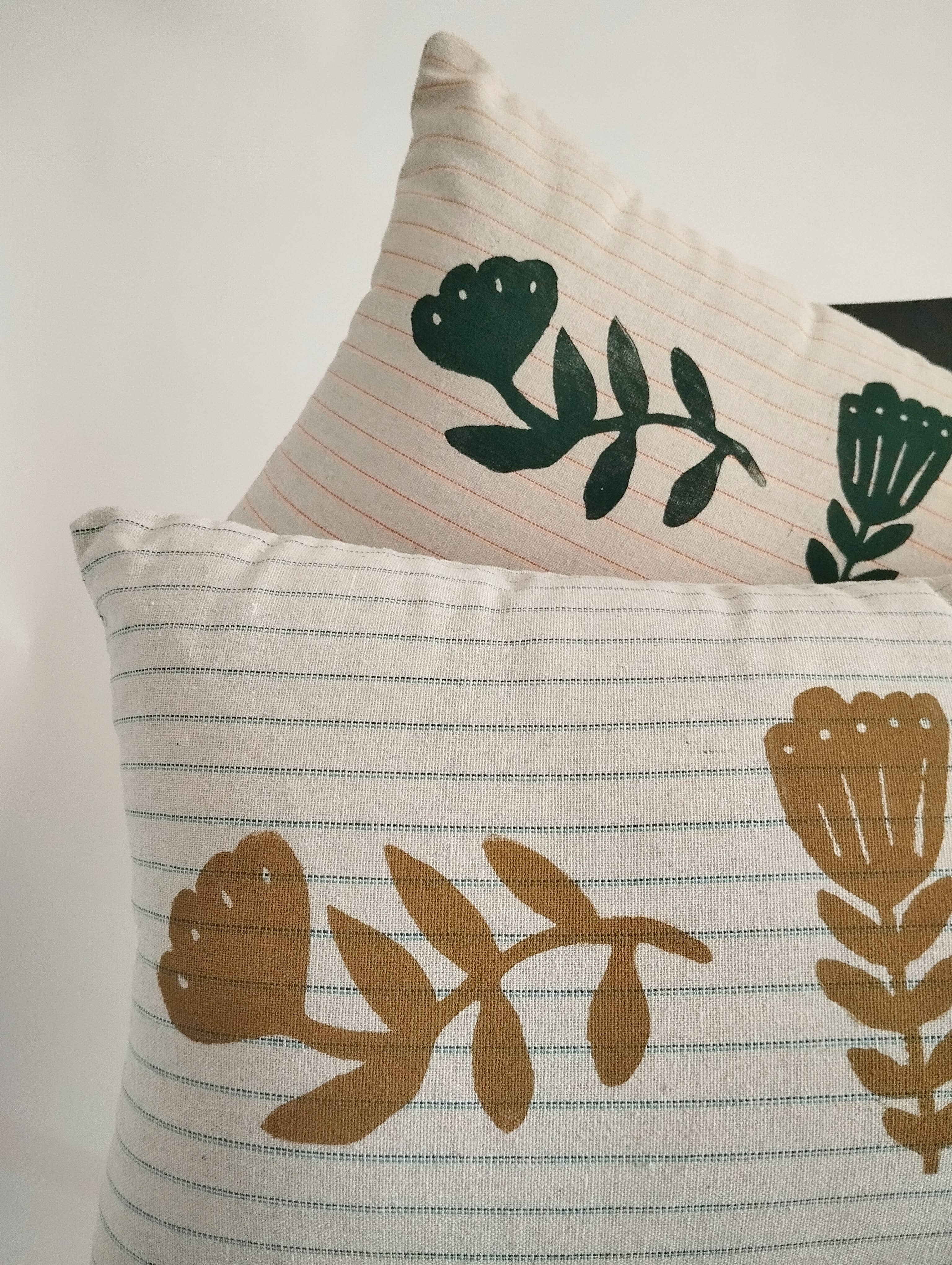 The Ink Job – Engroshandel Lændepude – Nostalgisk blomsterprint pudebetræk i hør1