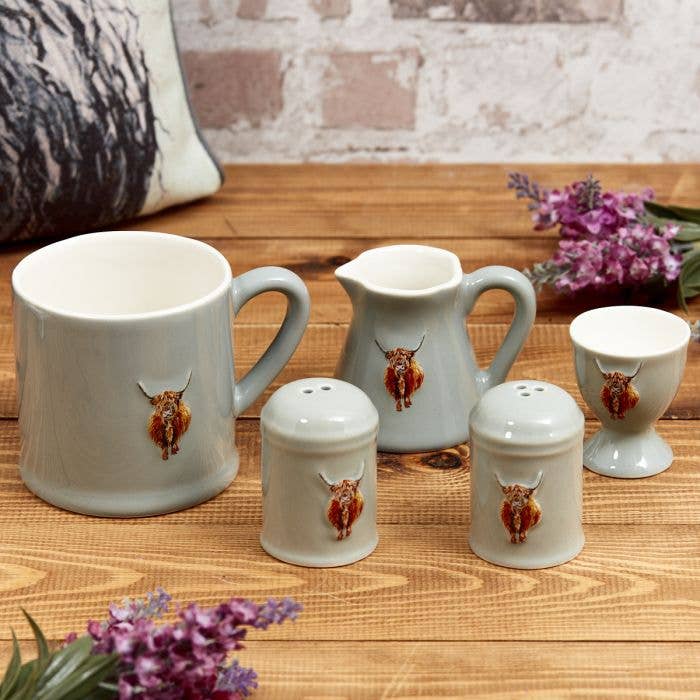 Langs - Vente Tasse à café - Tasse Vache Highland Vert Pâle Grès Embossé Ss251