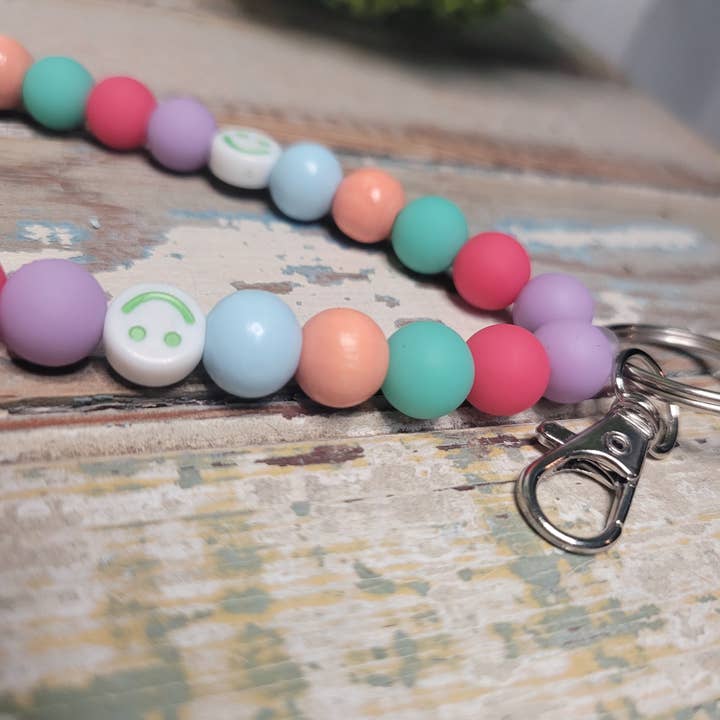 MK Lovely Boutique - Wholesale Lanyard - Women's - Colorful Smiley Face Lanyard