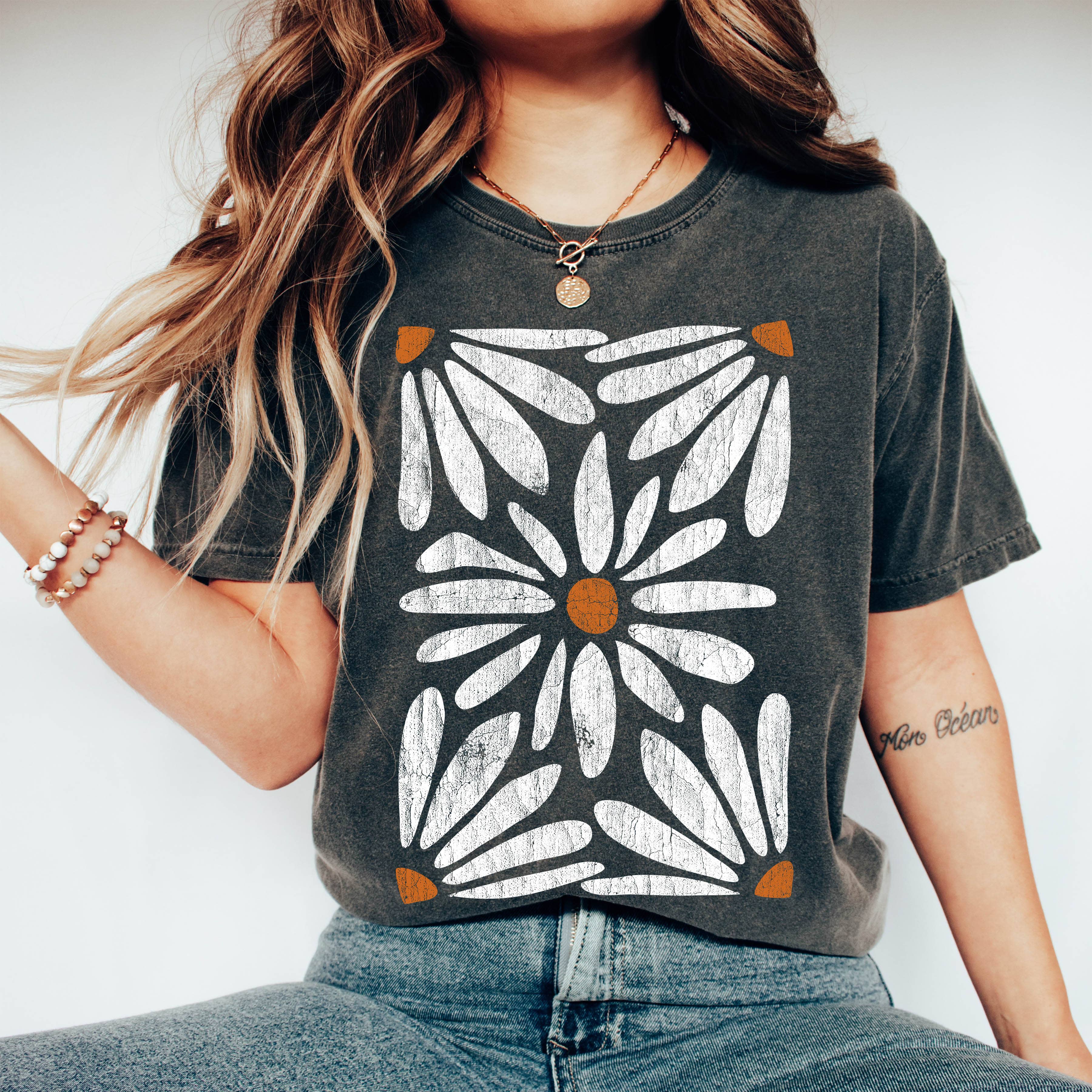 Refinery Number One LLC - Wholesale T-Shirt (Graphic) - Women's - Boho Daisy Botanical Vintage T-Shirt0