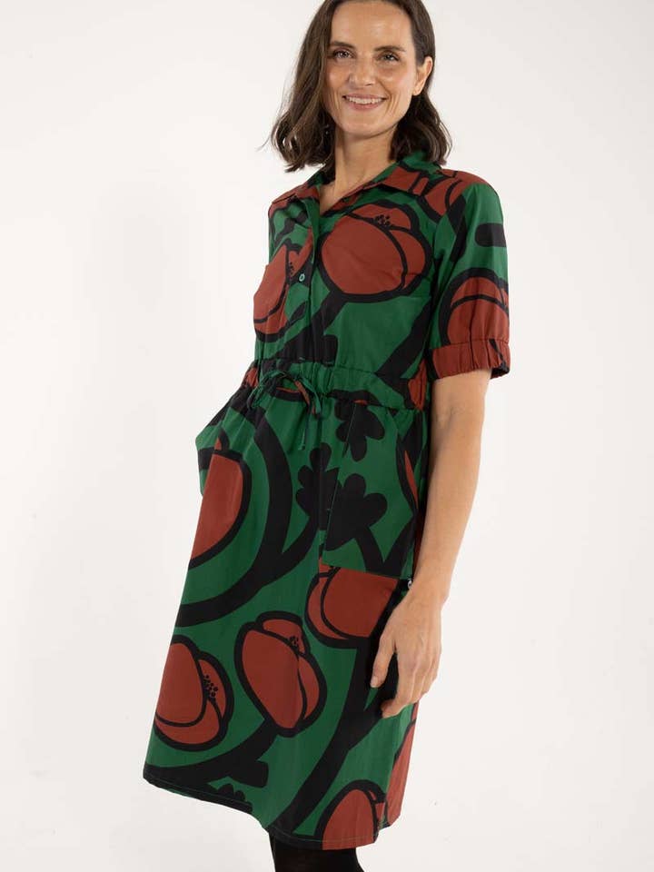 Robe Poplin Danesusanne Dk Pine BIG POPPY pour la vente par Danefae København