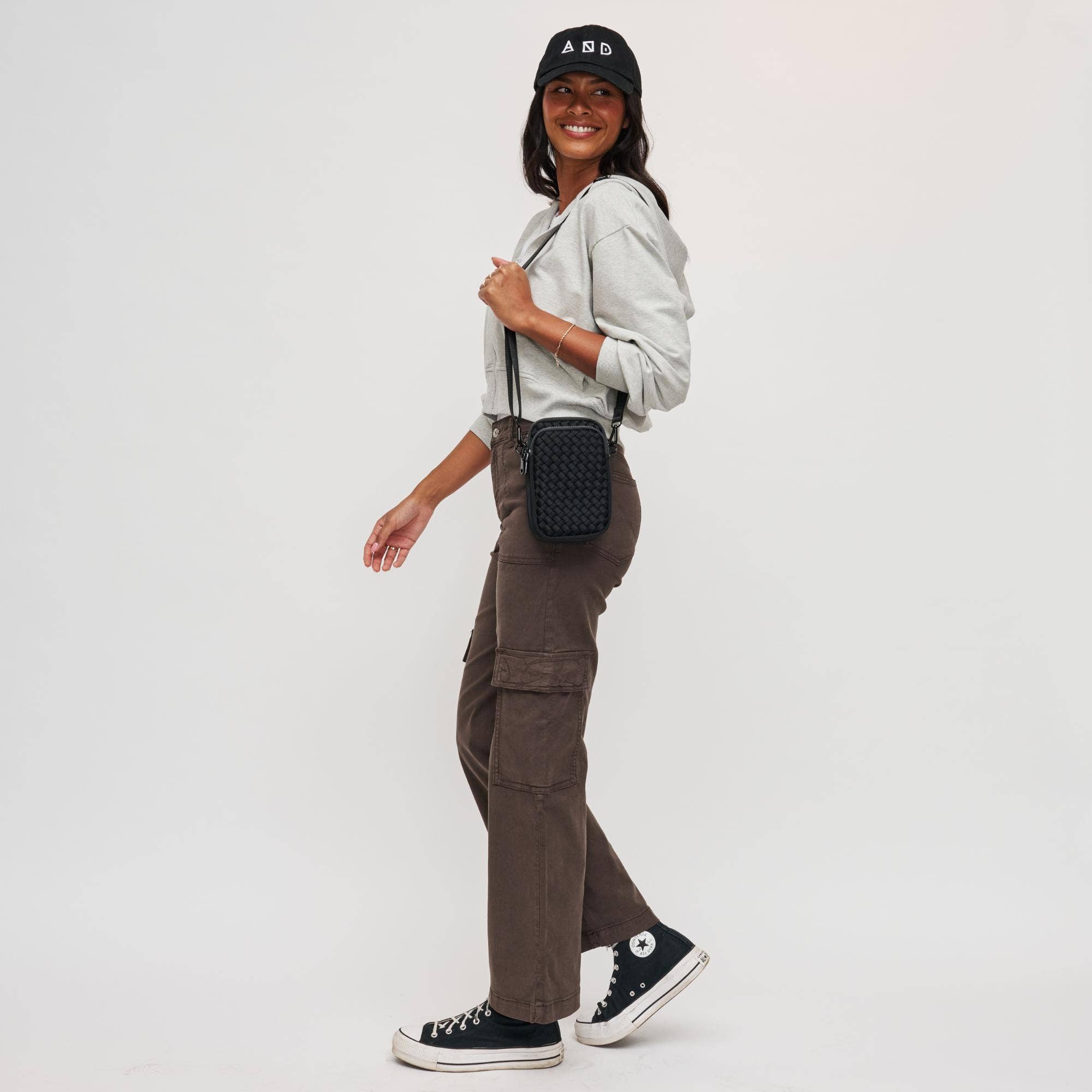 Sol and Selene - Vendita all'ingrosso Borsa a tracolla - Donna - Divide & Conquer Borsa a Tracolla in Neoprene Intrecciato2