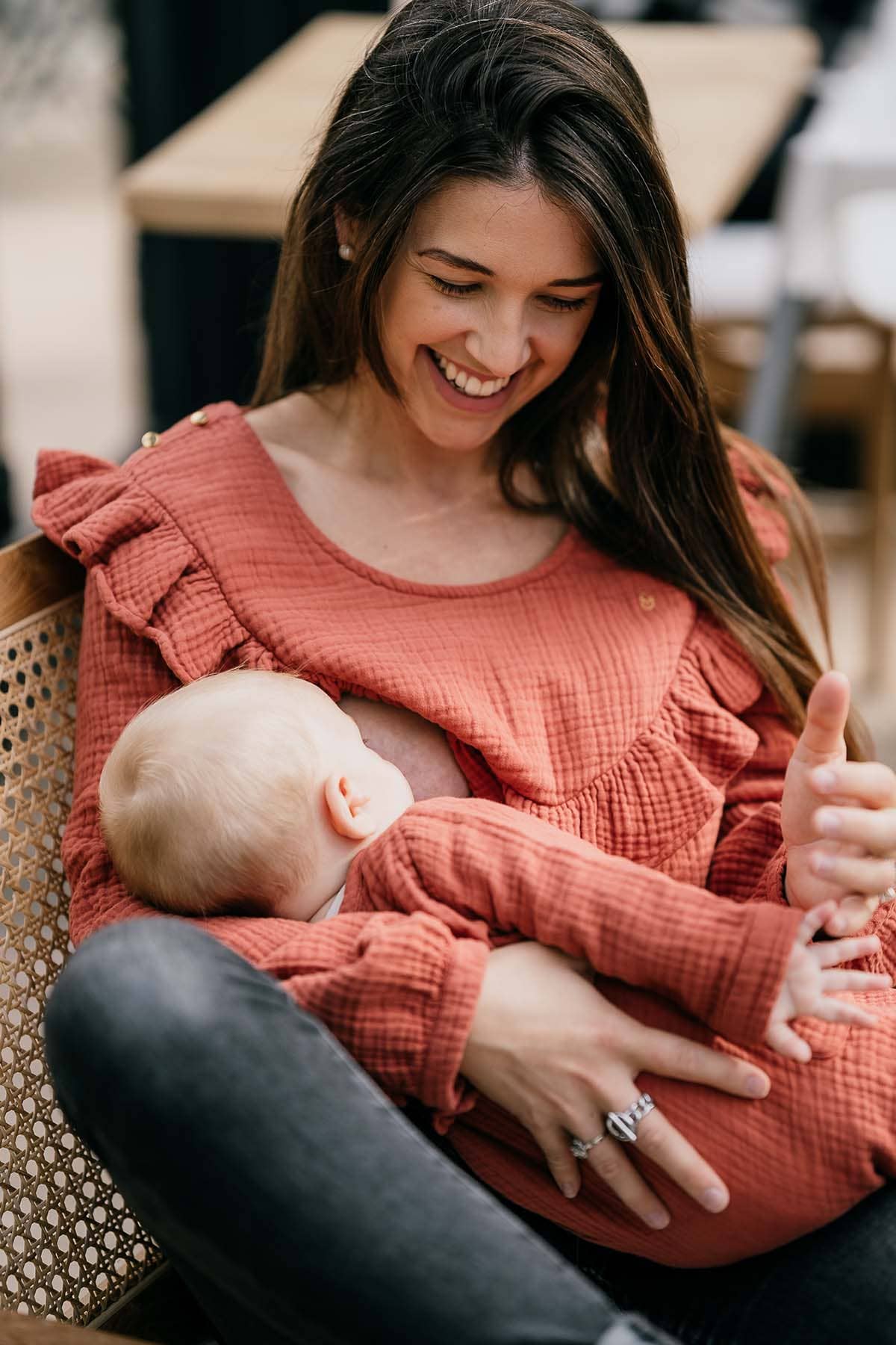 You&Milk – Engroshandel Top til amning - Graviditet og barsel – Bohémilk ammebluse Milk-Terracotta i 100 % økologisk bomuld5