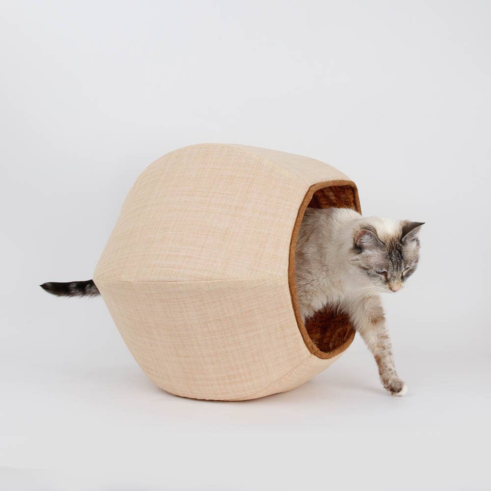 The Cat Ball - Wholesale Pet Bed - Cat - Cat Ball® Cat Bed - A Modern Cat Cave With Two Openings4