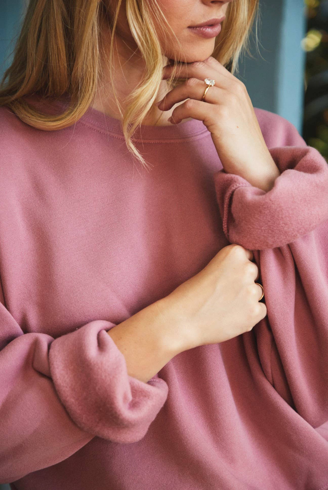 OAT COLLECTIVE - Wholesale Graphic Sweatshirt - Women's - CUSTOM STATE Mid Graphic Sweatshirt13