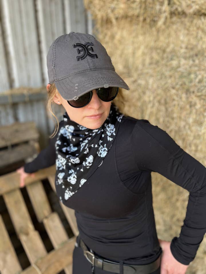 Bandana Magnética com Impressão de Caveira Verdeada por atacado de Elevated Equestrian