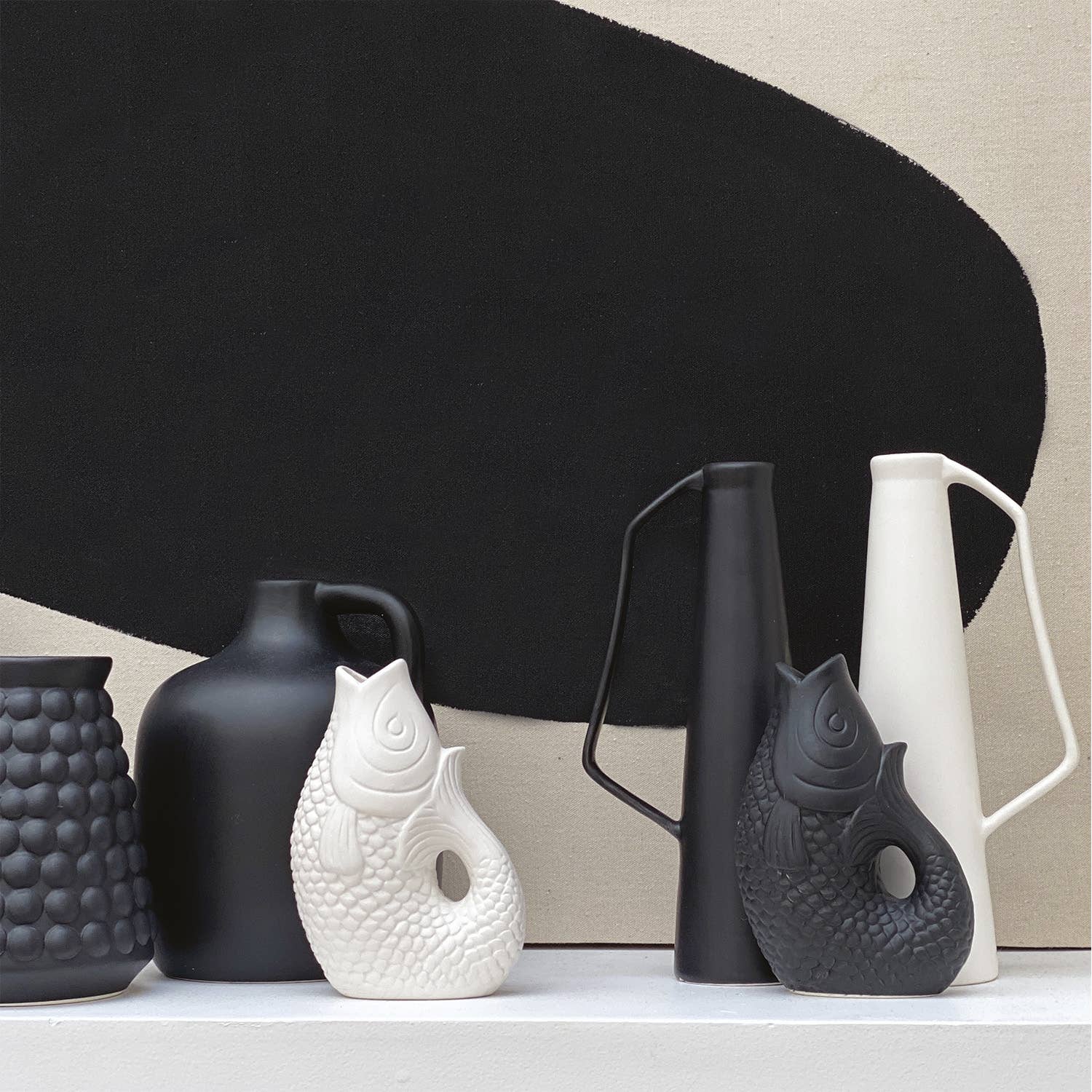 Opjet Paris - Wholesale Vase - Fish ceramic vase small black L8.2 W5 H12cm1