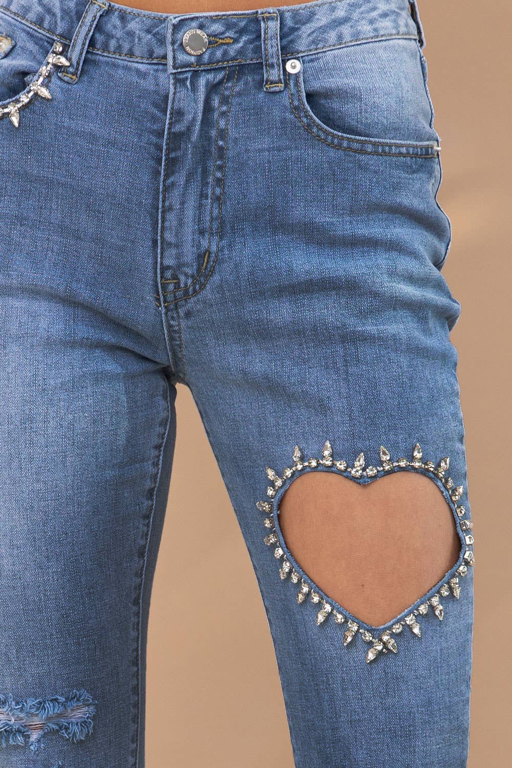 Blue B - Vendita all'ingrosso Jeans - Donna - 22300P - Jeans in denim elasticizzati con bottoni alla caviglia e bottoni a cuore1