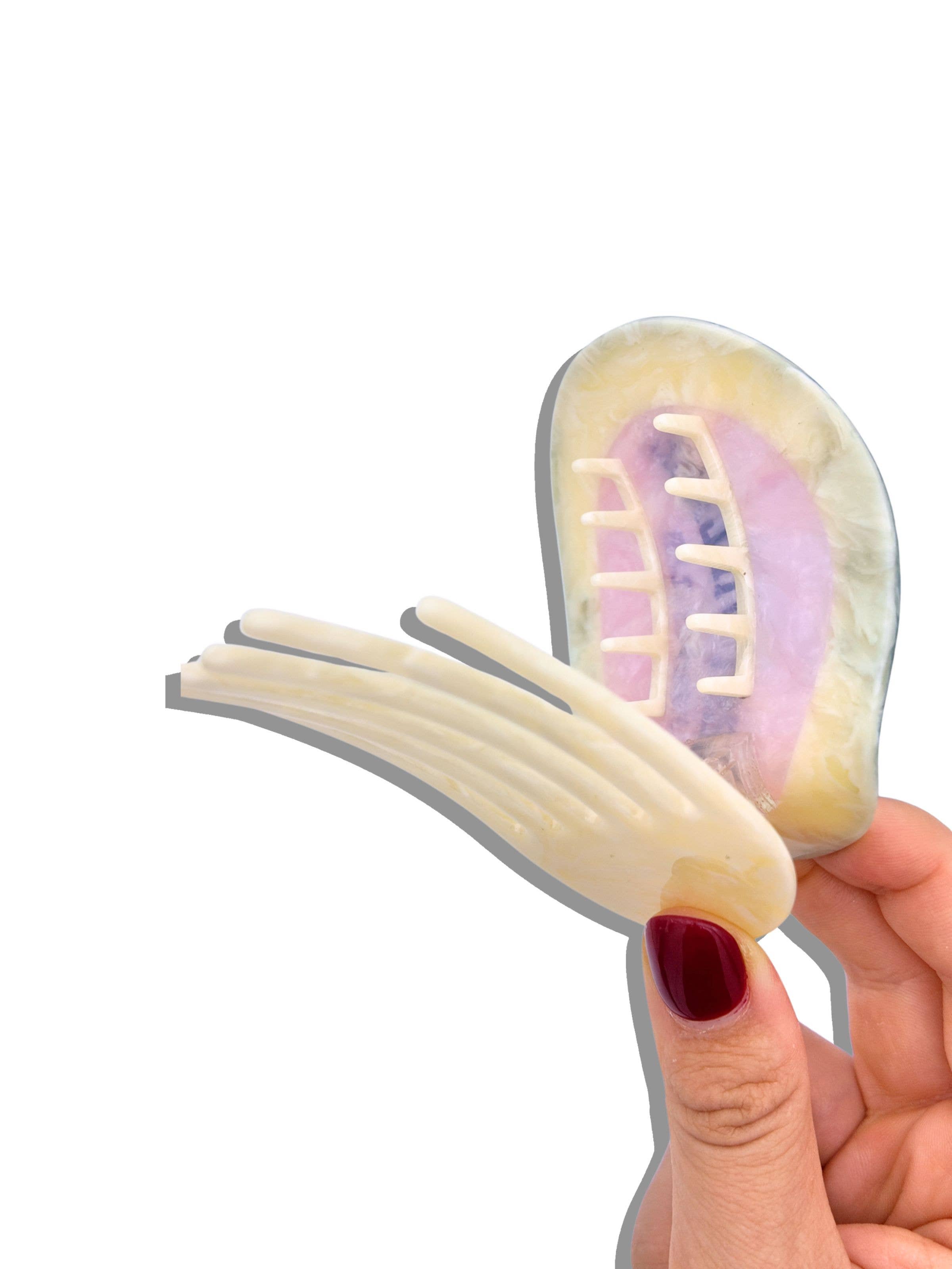 Solar Eclipse – wholesale Hårklämma - Dam – Handmålad West Village Pilates Club Lägg Ner Kloklämma3