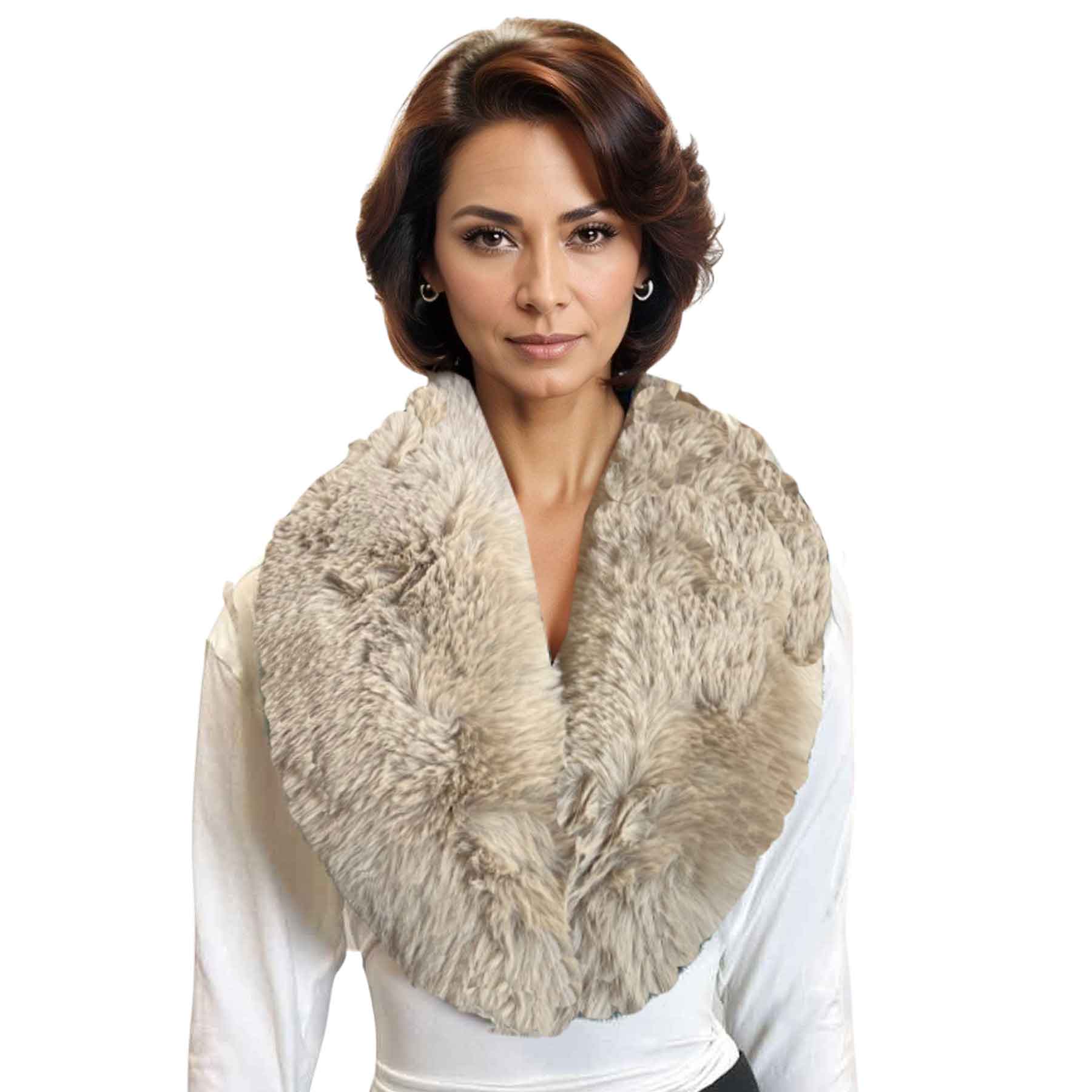 The Magic Scarf Company - Wholesale Fur/Faux Fur Coat - Women's - LC3800 - Faux Fur Collars5