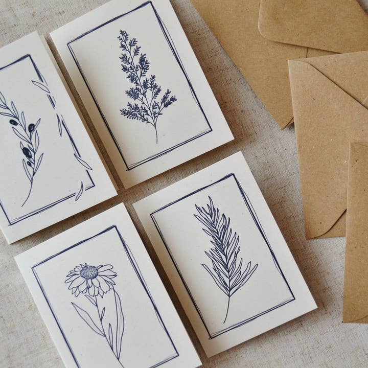 4 Cartes de Vœux Éco avec Mini Fleurs Aquarelle pour la vente par Honey and Incense