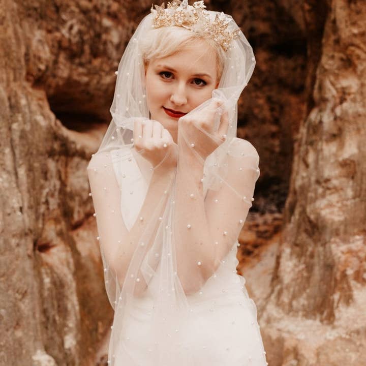 Over the Moon Bridal - Wholesale Sluier - Dames - Parel bruiloft sluier, ivoor bruidssluier, Witte bruidssluier1