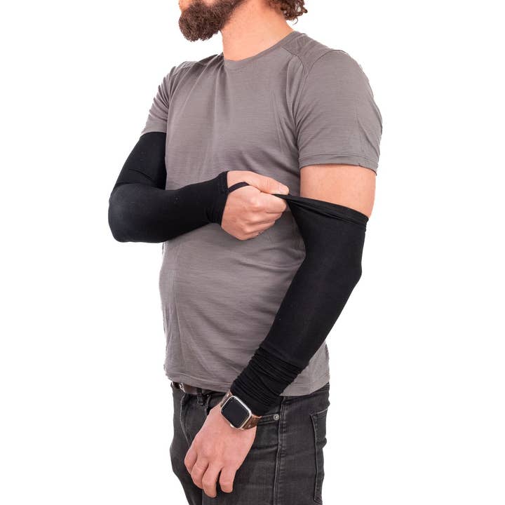 Black 4U Bamboo Arm Sleeves for wholesale on Faire