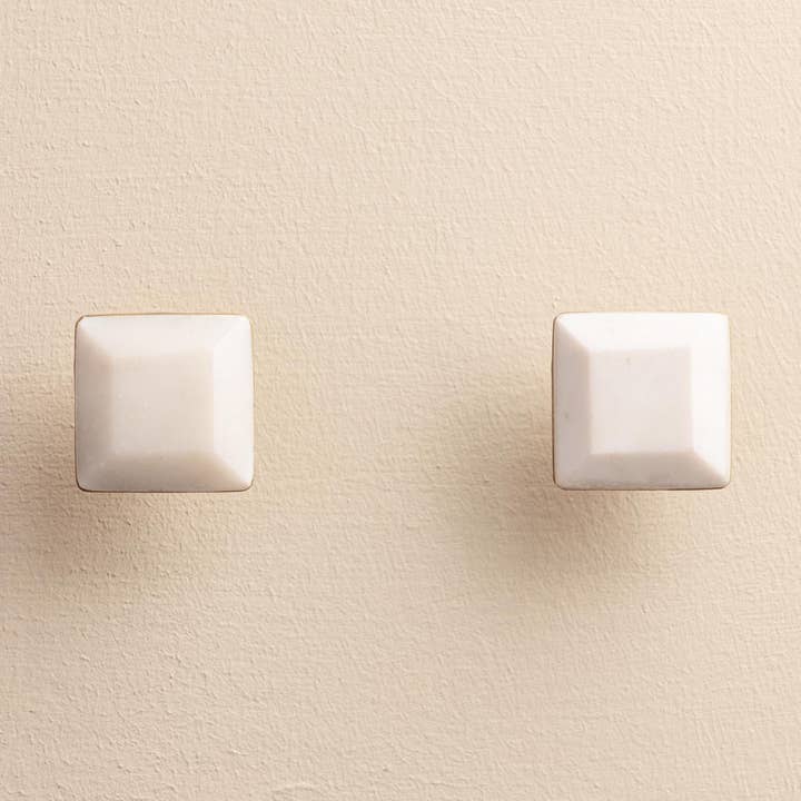 Priya White Stone Rechteckige Schubladenknöpfe für den Großhandel von Chickidee