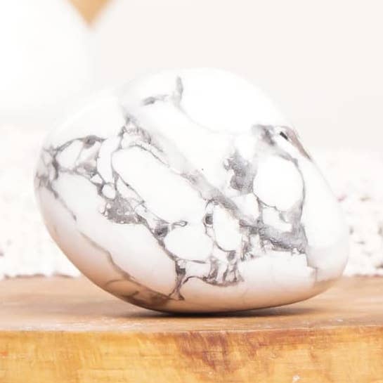 Pietra Howlite - Pietra naturale per la vendita all'ingrosso da parte di Mamuxa