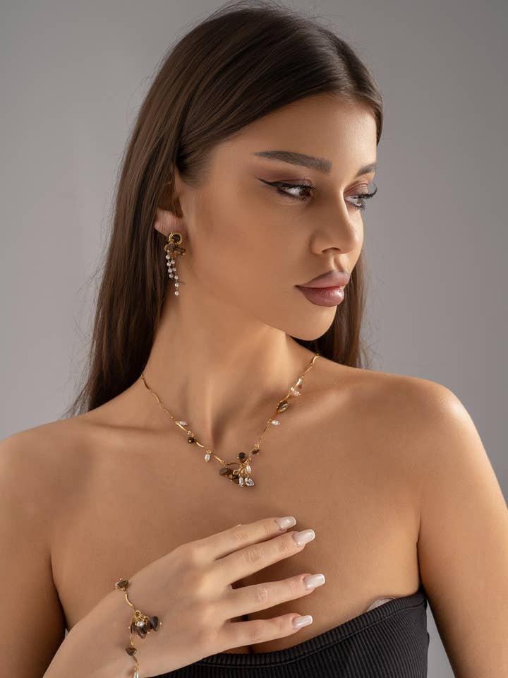 Gouden Sieradenset 3 Stuks – Natuurlijke Stenen en Stalen Parels voor wholesale door COSMOS