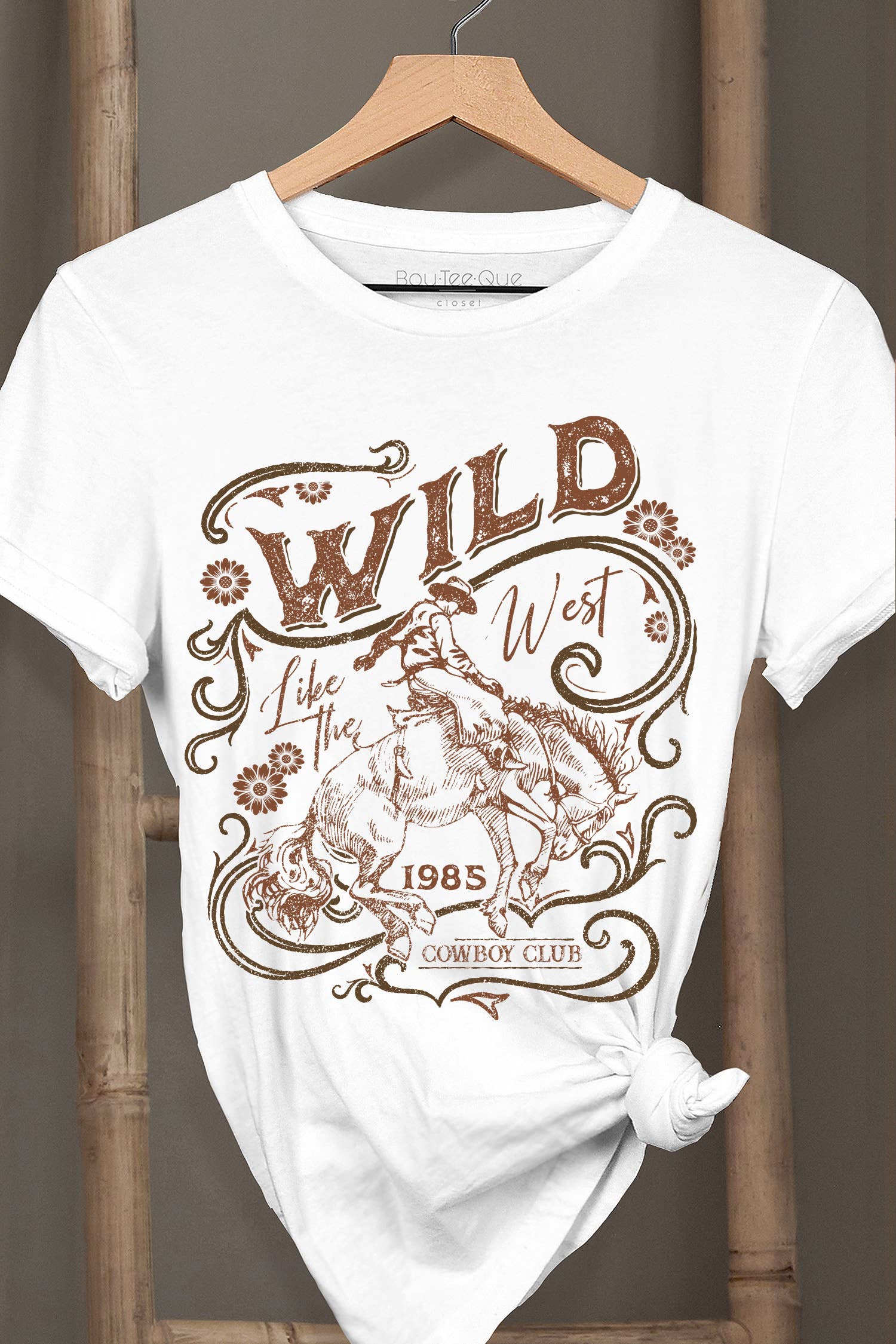 BouTeeQue Closet - Vente T-shirt sérigraphié – femme - 1162T - Coupe décontractée en jersey de coton - WILD WEST5