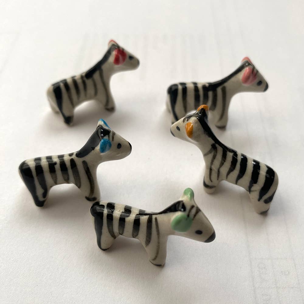 VIE - Wholesale Decorative Figurine - Mini Ceramic Figurine, Assorted Colour, Approx. 2cm239