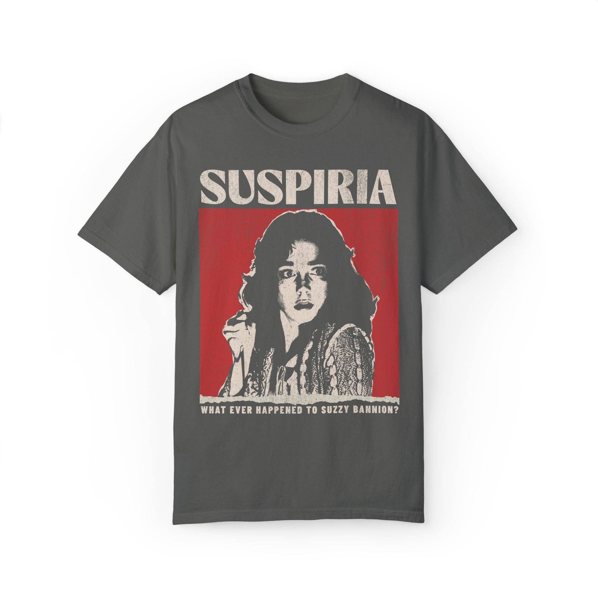 KILLER RETRO – Engroshandel T-shirt med print - Unisex – Vintage Suspiria Retro Grafisk T-shirt.3