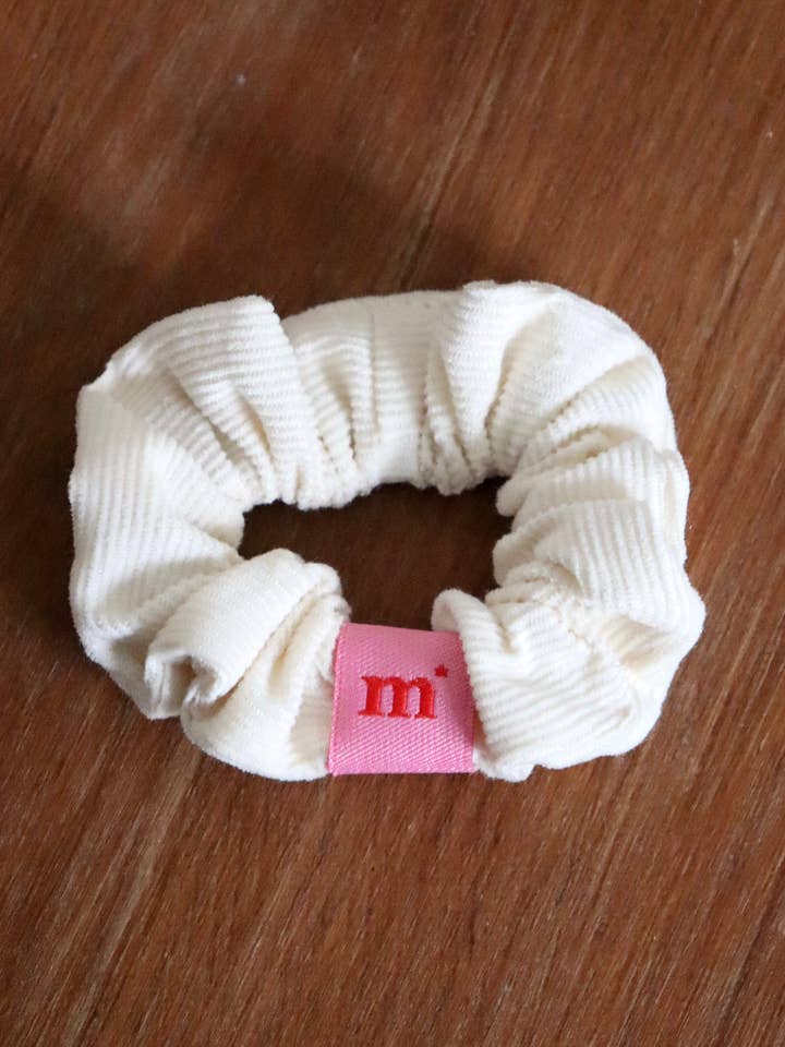 Gaby velour ekru for engroshandel hos Maho