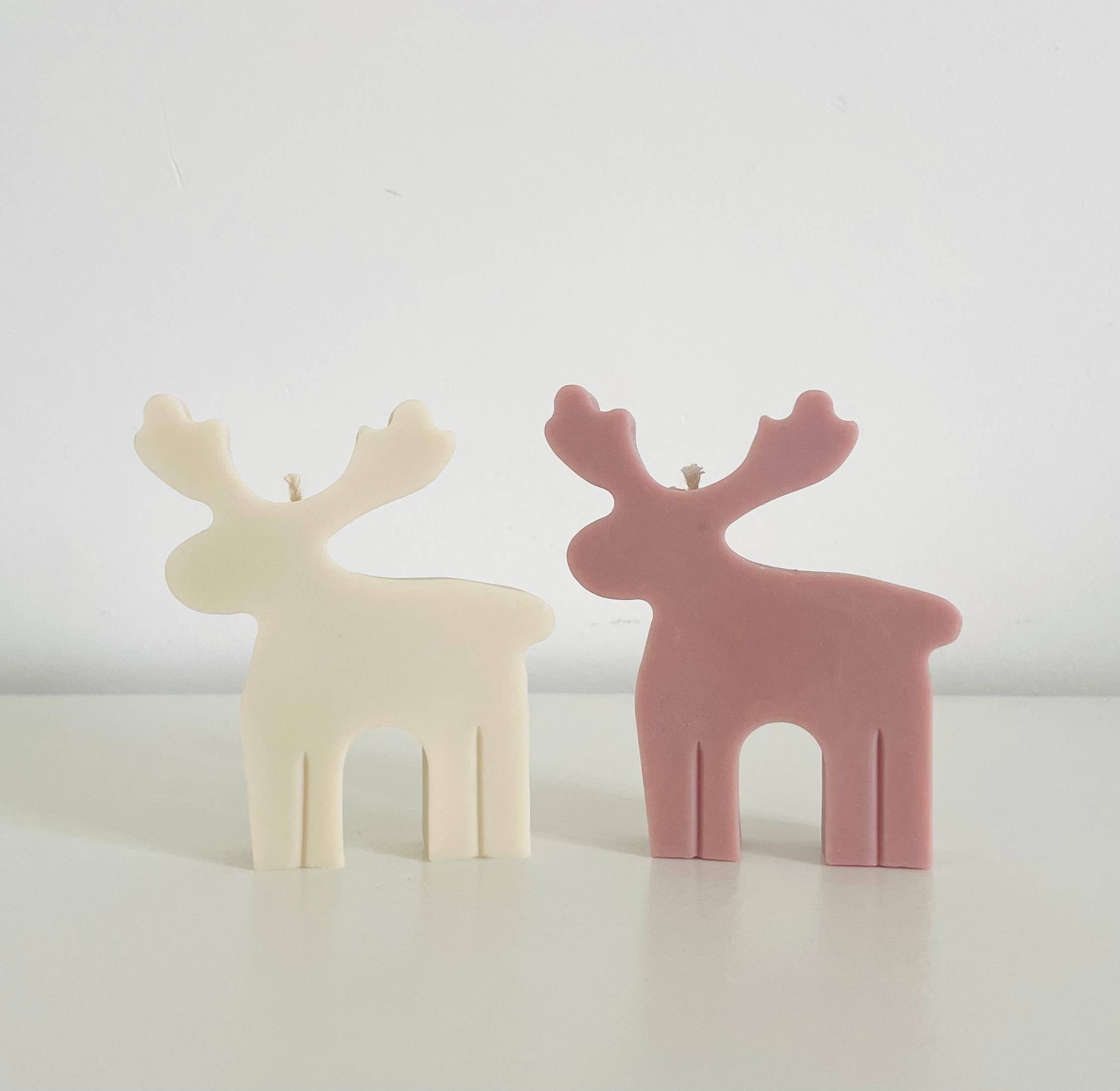 Sweet-Deco Creative – Engroshandel Gavelys – Håndstøbt lys formet som en rensdyr4