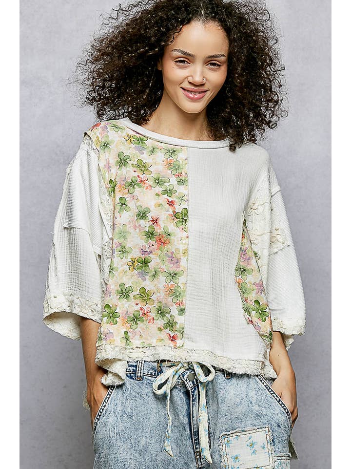 Pol Clothing - Wholesale Blouse - Women's - Round Neck Double Gauze Floral Woven Top5