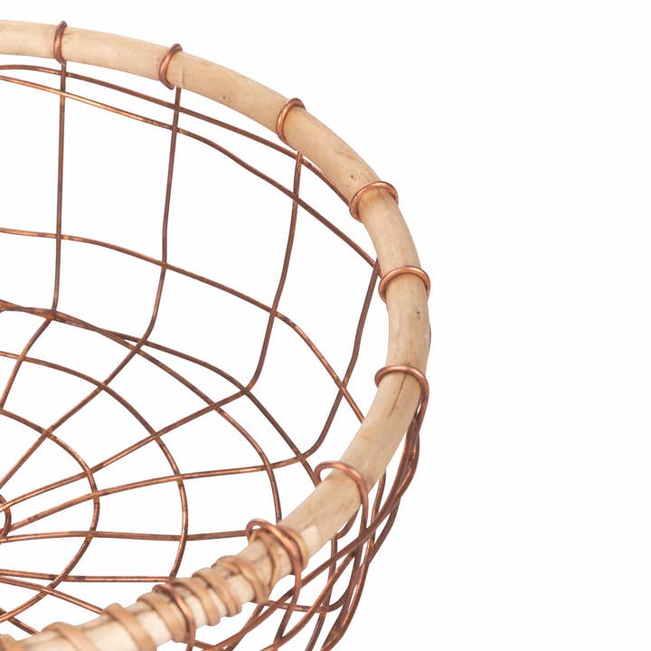 VdE Tivoli 1996 – wholesale Korg – LITEN RUND METALLKORG MED PILKANT 24 CM