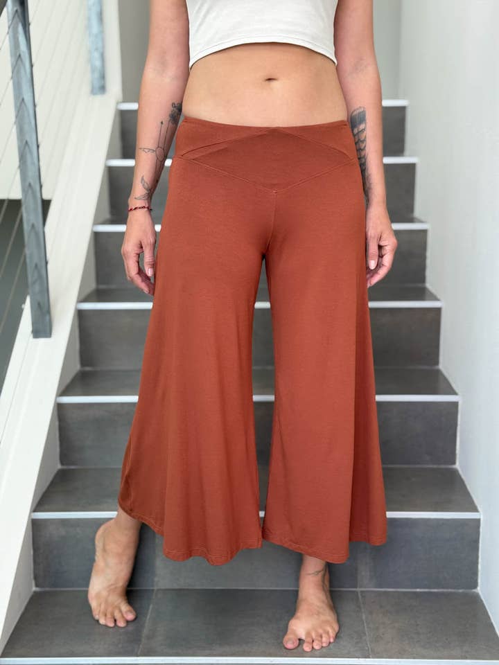 CARAUCCI - Wholesale Pants - Women's - Cropped Flare Pants15