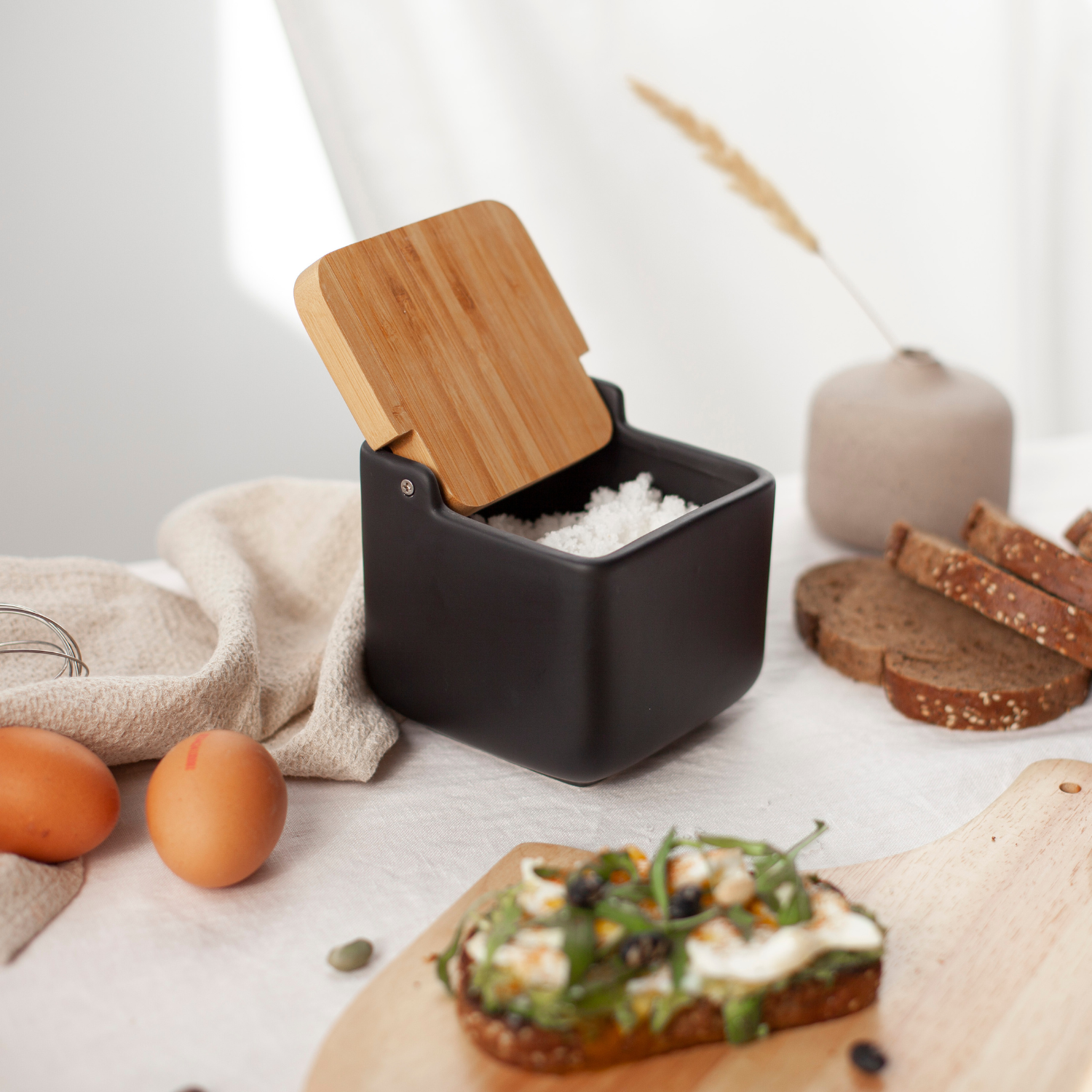 Kook Shop - Vendita all'ingrosso Contenitori/Organizer da cucina - KOOK TIME saliera da cucina con coperchio basculante in bambù4