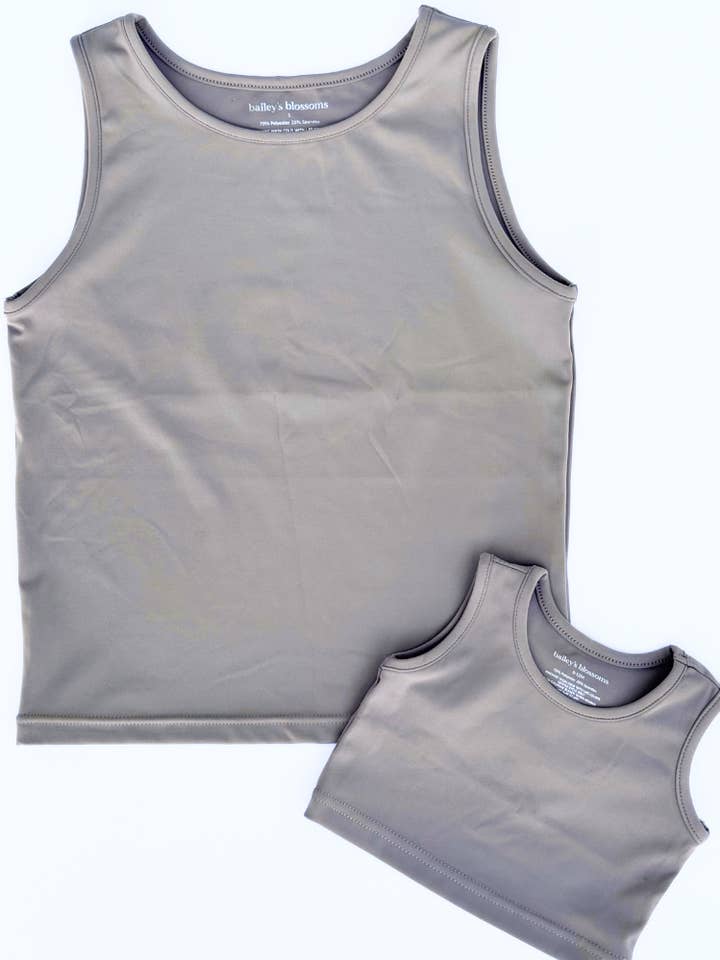 Débardeur Athlétique Ainsley - Pierre Chaude pour la vente par Bailey's Blossoms