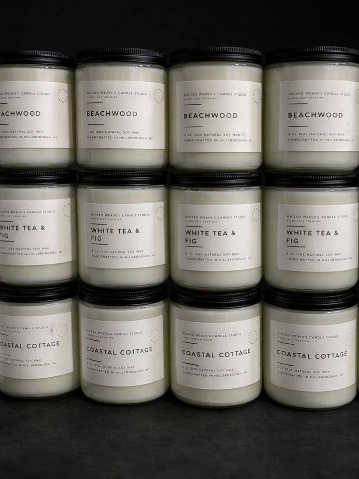 Collection de Parfums Populaires pour la vente par Wicked Weave’s Candle Studio