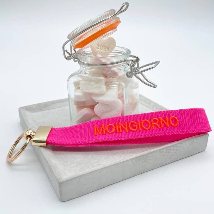 Parsley & Pepper – Großhandel Schlüsselanhänger – Unisex – MOINGIORNO Schlüsselanhänger Keychain gewebt bestickt