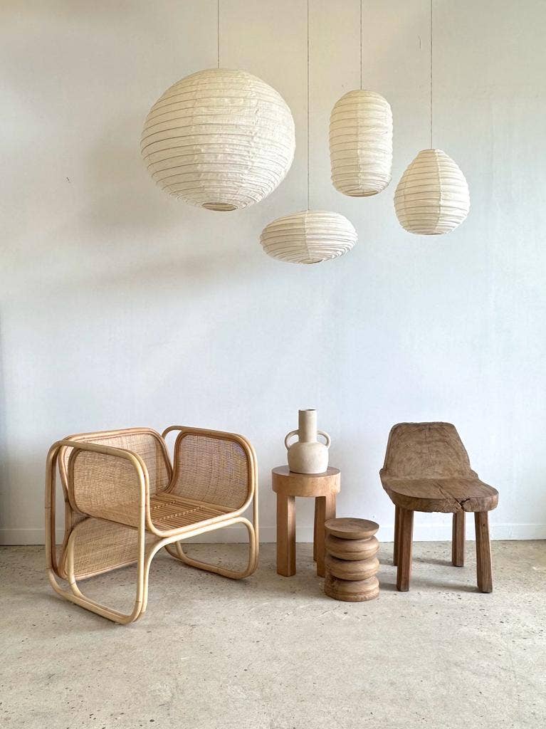 Office Objets - Wholesale Chandelier/Hanging Light - Average Japanese-style oval flattened pendant in rattan and natural linen H30 D4522