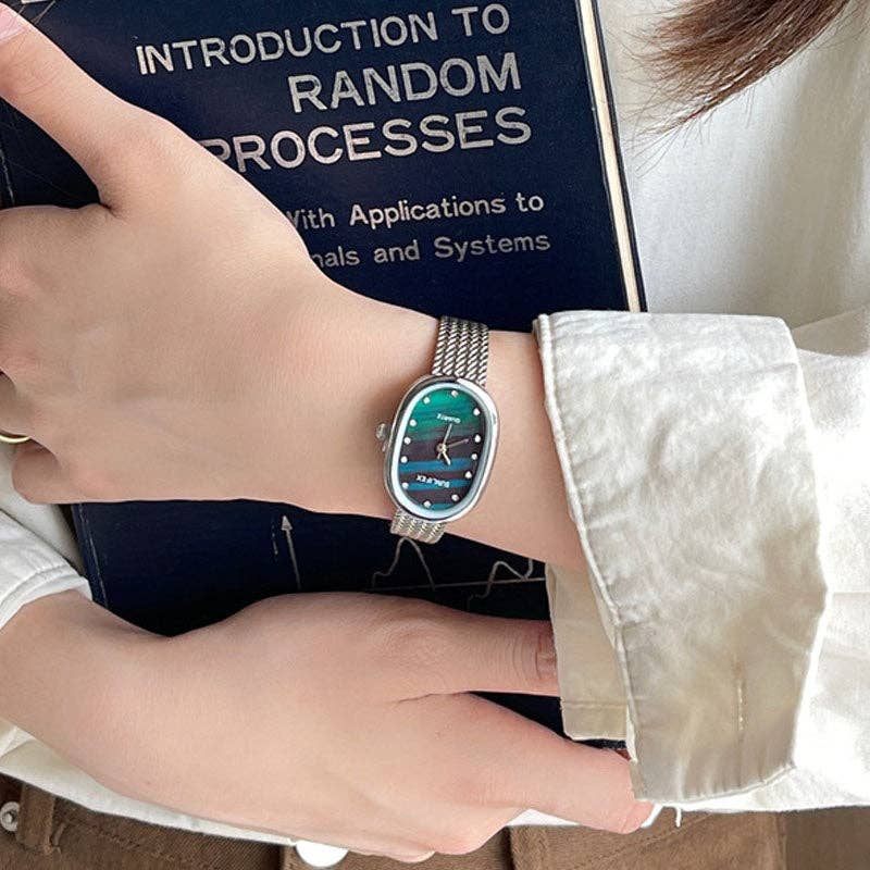 Dipped Shop - Vente Montre – femme - Montre rétro en acier inoxydable doré avec cadran ovale DP25E4466