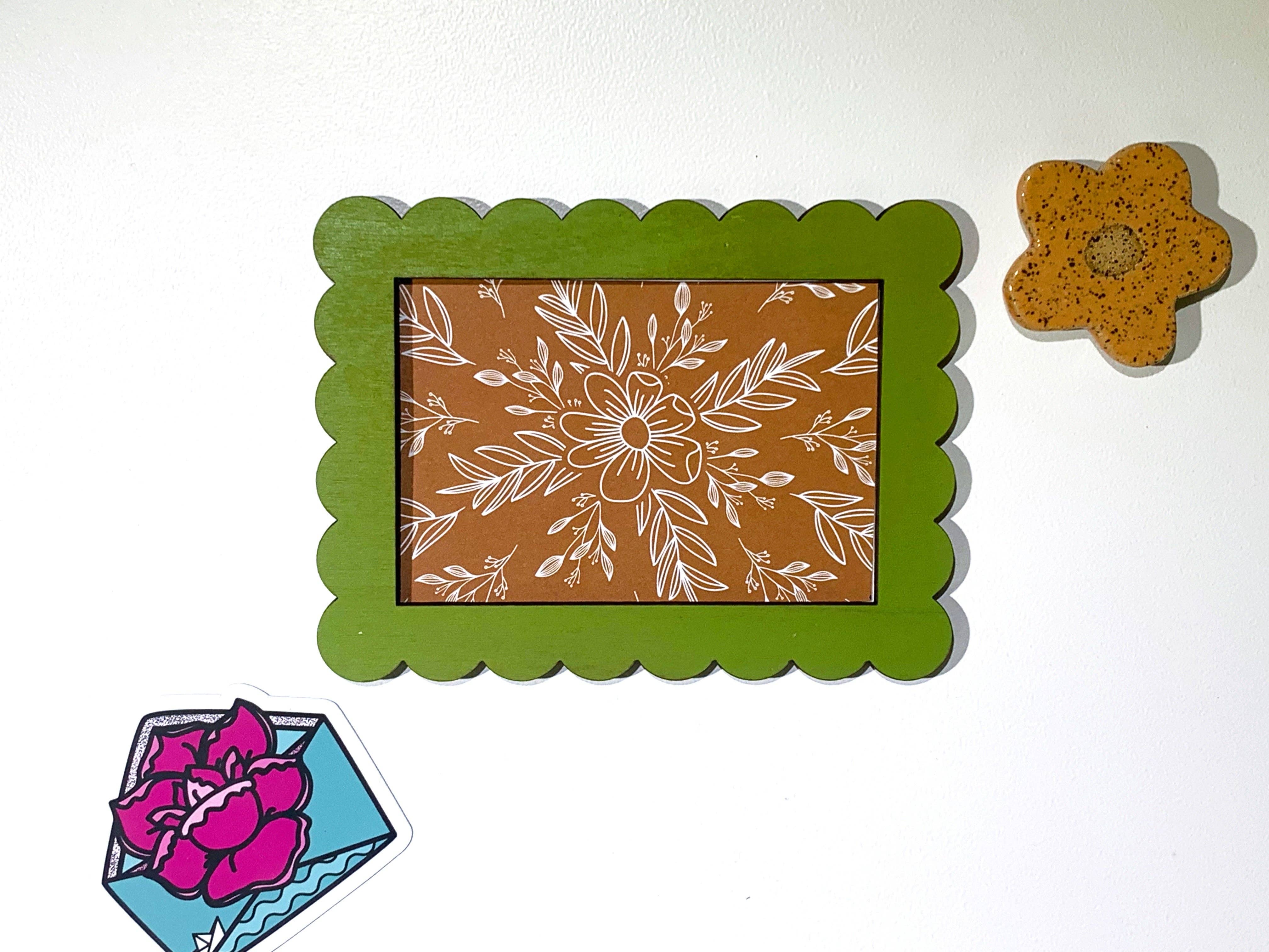 Tusk and Temperance - Wholesale Picture Frame - Wooden Scallop Magnet Frames3