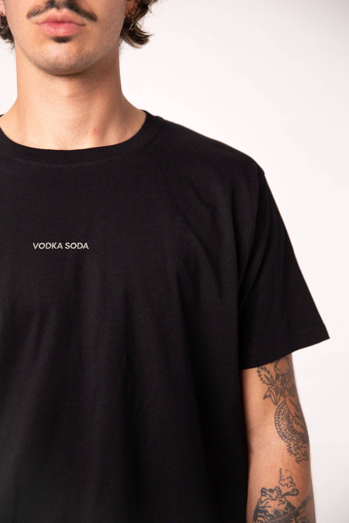 Fashion Drinks - Venta al por mayor Camiseta serigrafiada - Hombre - Vodka Soda | Camiseta bordada de algodón orgánico para hombre4