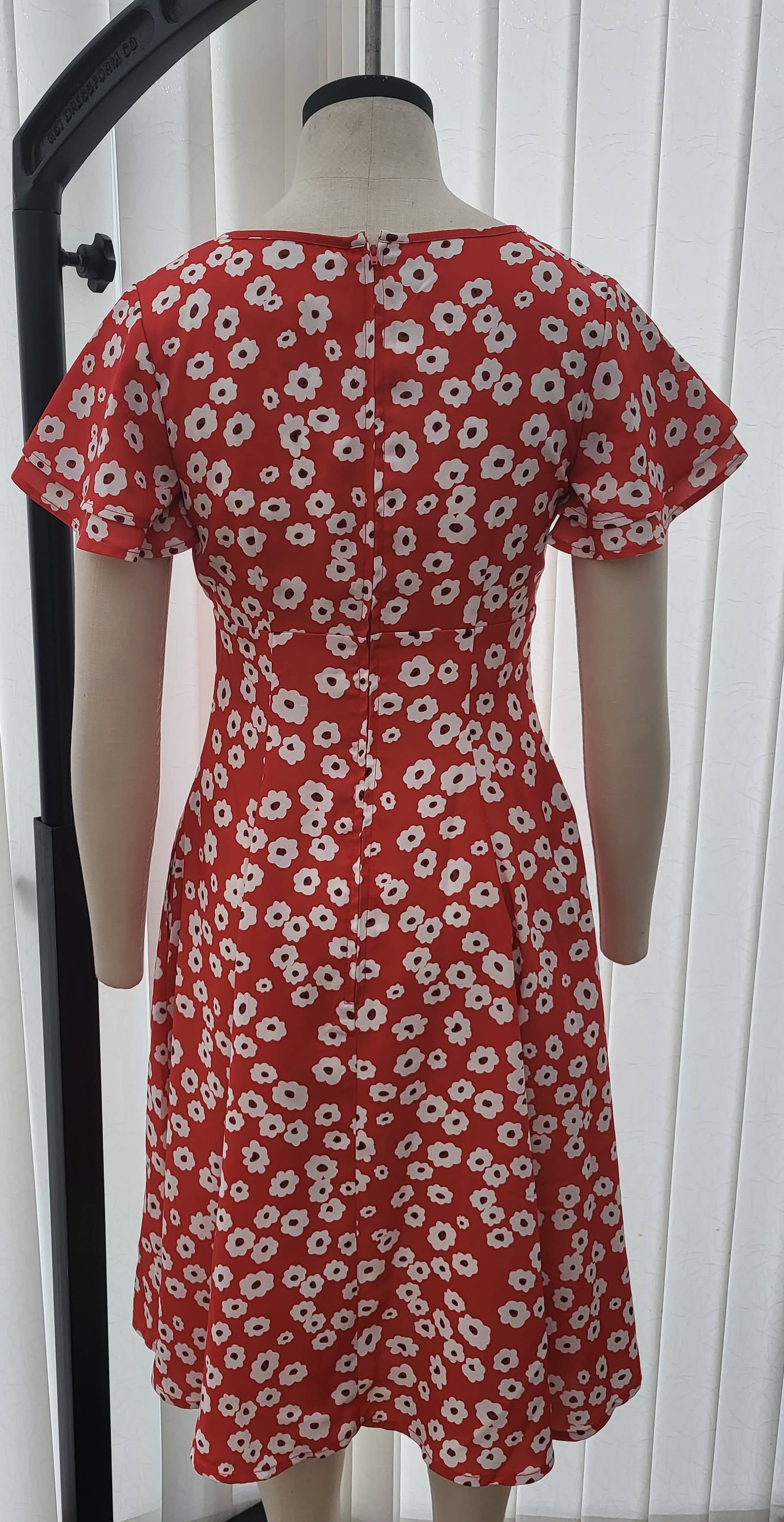 Timeless London – Vestido - Mulher por atacado – Vestido Marlow vermelho com estampa floral e cintura império2